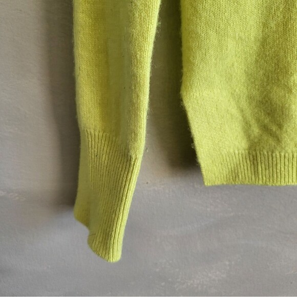 J. CREW Cashmere Crewneck Neon Lime Green Long Sleeve Sweater Sz XS - Picture 9 of 16